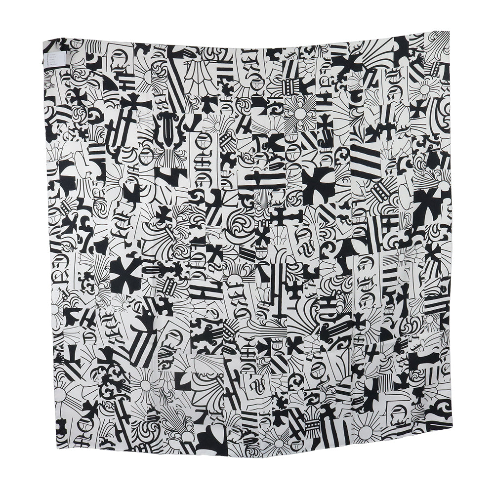 CH総柄シルク大判スカーフ